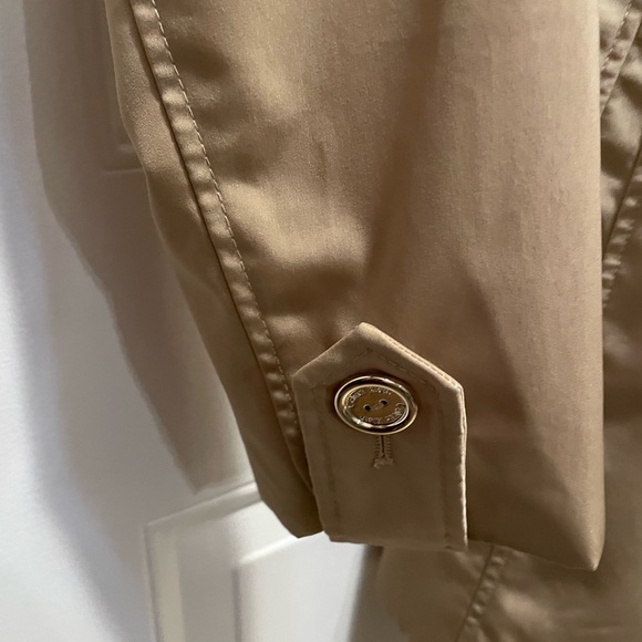 Calvin Klein Classic Beige Trench Coat size M EUC - Picture 4 of 8